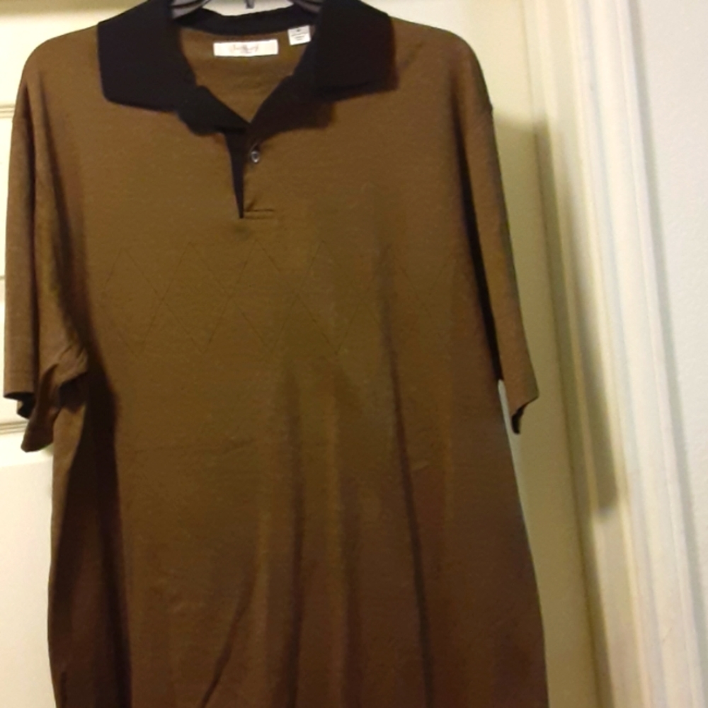 Turnbury made in Peru size medium